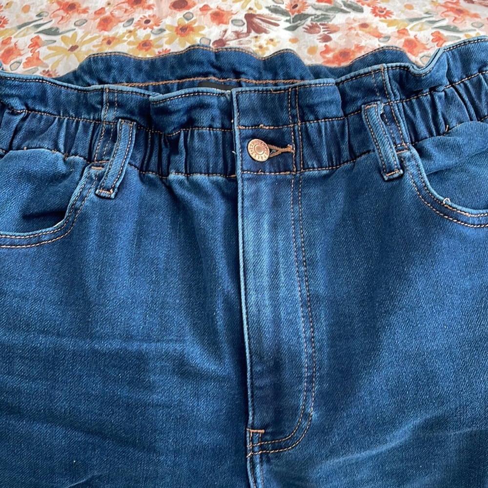 Express Joggers - Picture 3 of 6